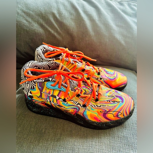 Puma Men's Lamelo Ball 'Dexter's Laboratory' Basketball Shoes, Size 10 - Picture 3 of 8